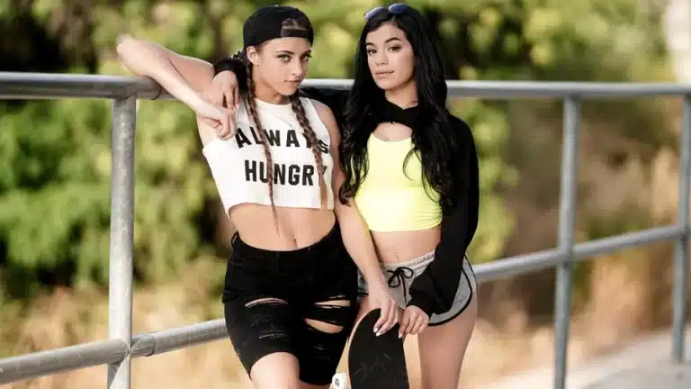 A Garota Patinadora – Gia Derza y Savannah Sixx