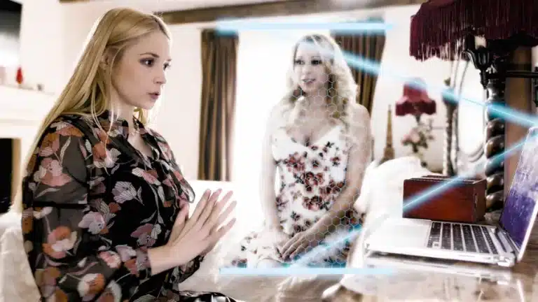 Placa-mãe – Katie Morgan, Sarah Vandella